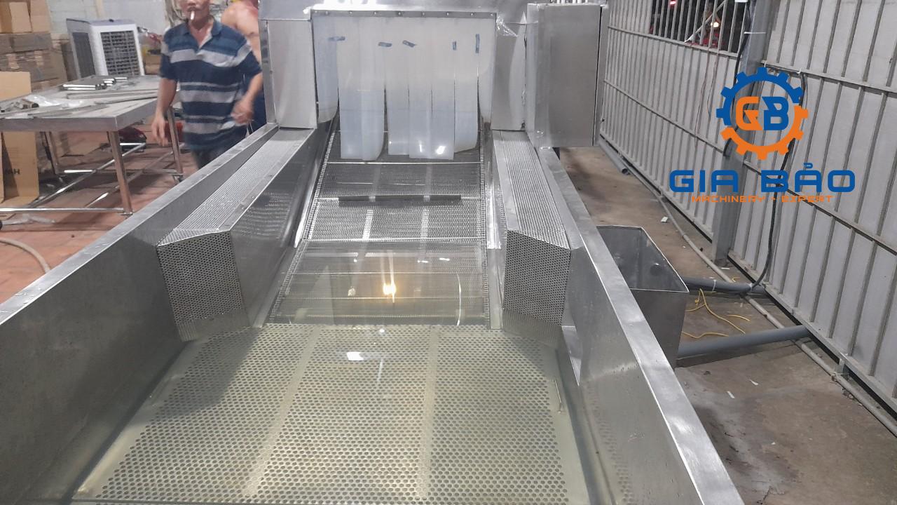 z4233324675643_7948212686d35a82d16911f51e1320e9 Máy rửa trái cây, rau củ quả công nghiệp