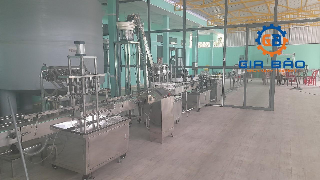 z4233459935200_1821b00d3e9fd77b1beb527a7b60ef0c Máy chiết rót nước, rượu bia, nước giải khát công nghiệp