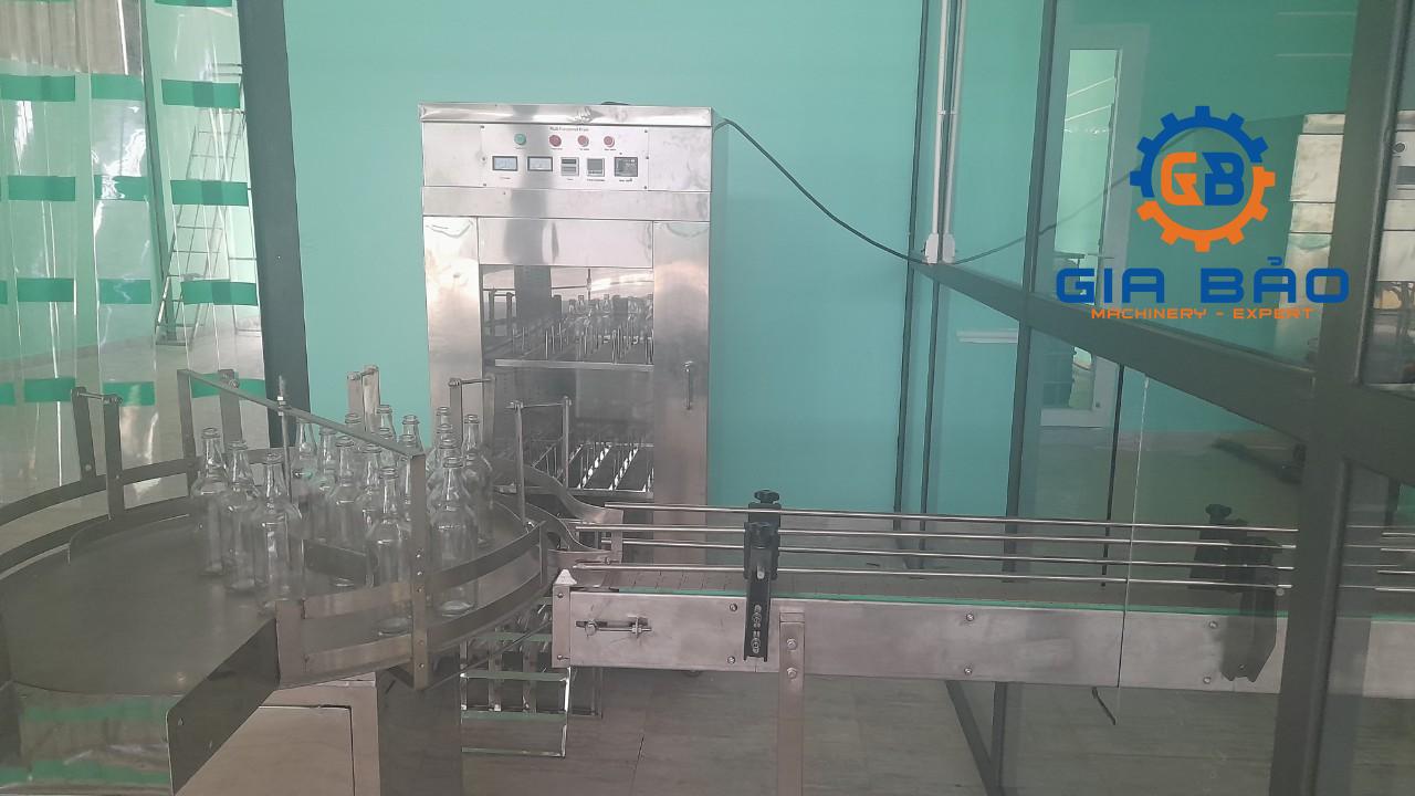 z4233459961663_d4671c3b8b4f590197b00cad0226a331 Máy chiết rót nước, rượu bia, nước giải khát công nghiệp