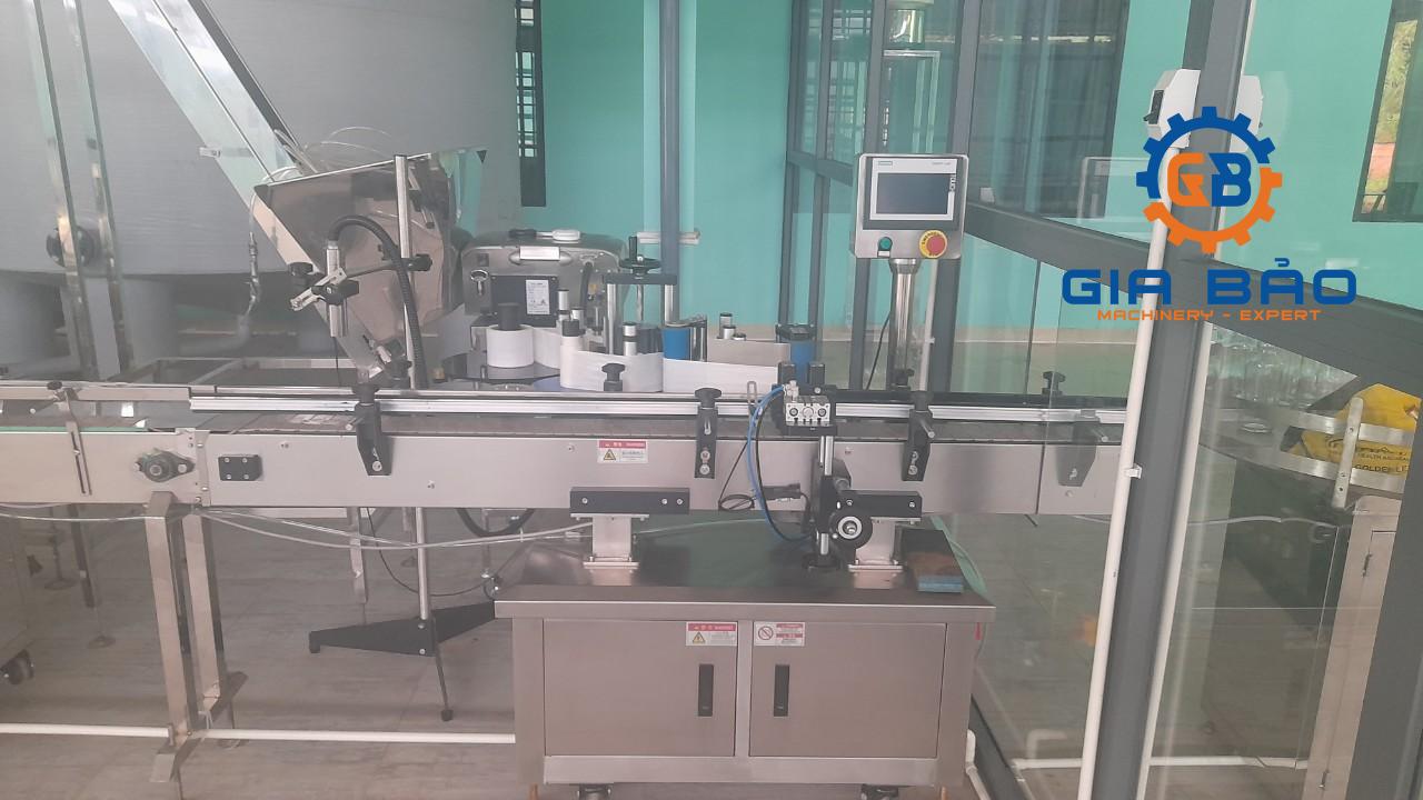 z4233459969344_4baf91fd3a53e588d87afa544fd81bb9 Máy chiết rót nước, rượu bia, nước giải khát công nghiệp