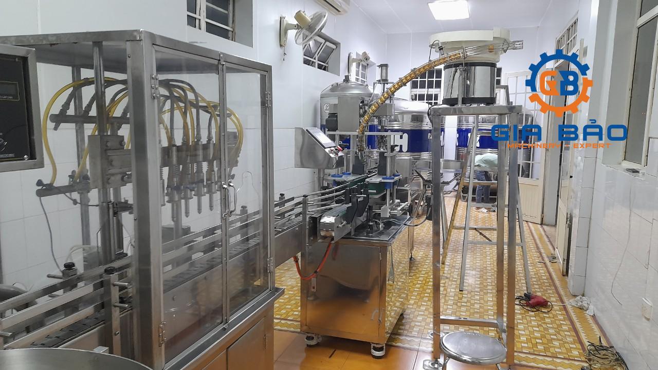 z4233460129535_b7ca3e7707a2db5346c74087113499e0 Máy chiết rót nước, rượu bia, nước giải khát công nghiệp