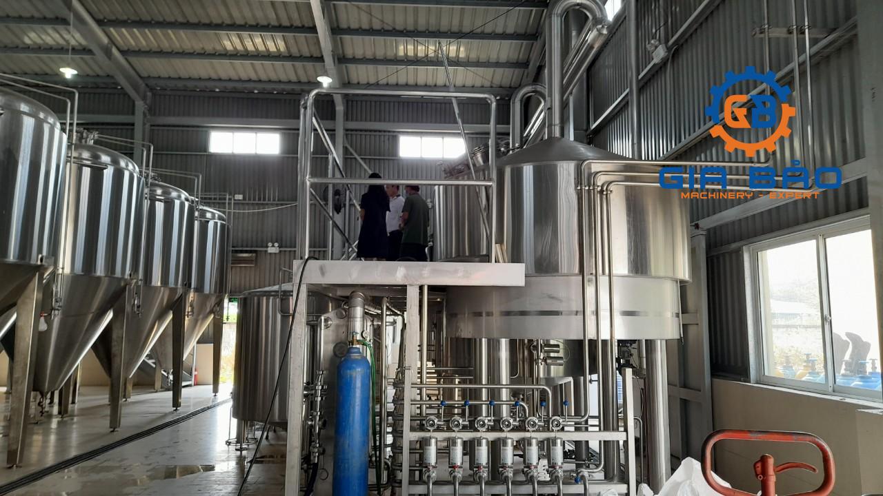 z4233512143654_905e65c264772ee86ed2a7c774bcbda9 Tank lên men bia và hệ nấu bia thủ công