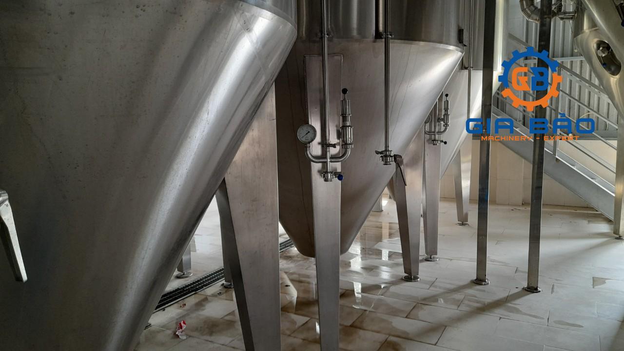 z4233512149065_982a6a35a16167d01559a63757a9a46b Tank lên men bia và hệ nấu bia thủ công