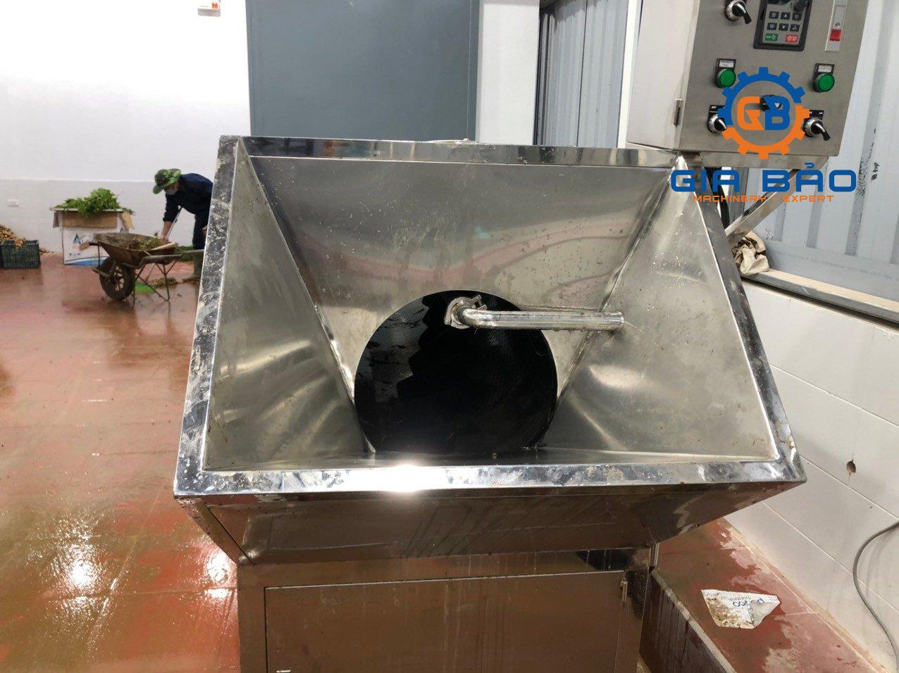 z4236136361093_6ef9f42ff736795fb30c375d3f85f36b Máy rửa lồng xoay - rửa củ, ốc hến, cá thủy sản.
