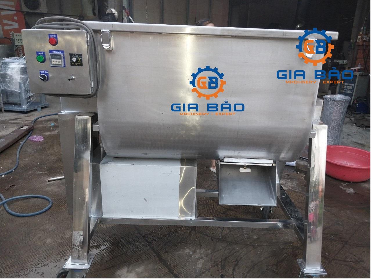 Máy trộn nguyên liệu