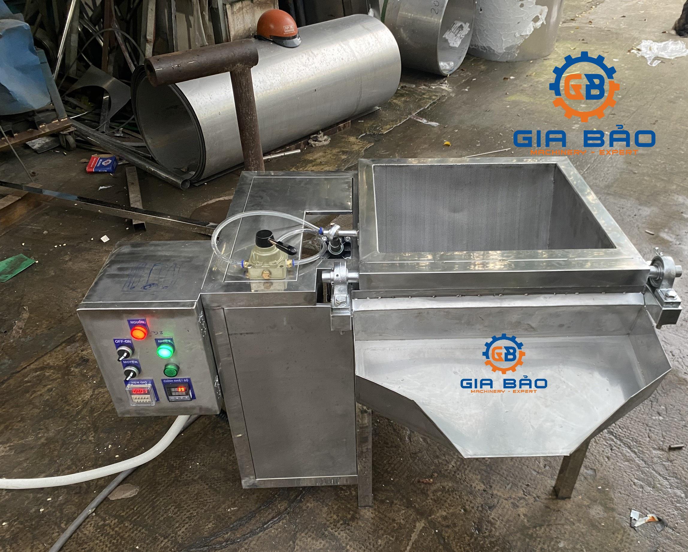 máy phi hành tỏi 2