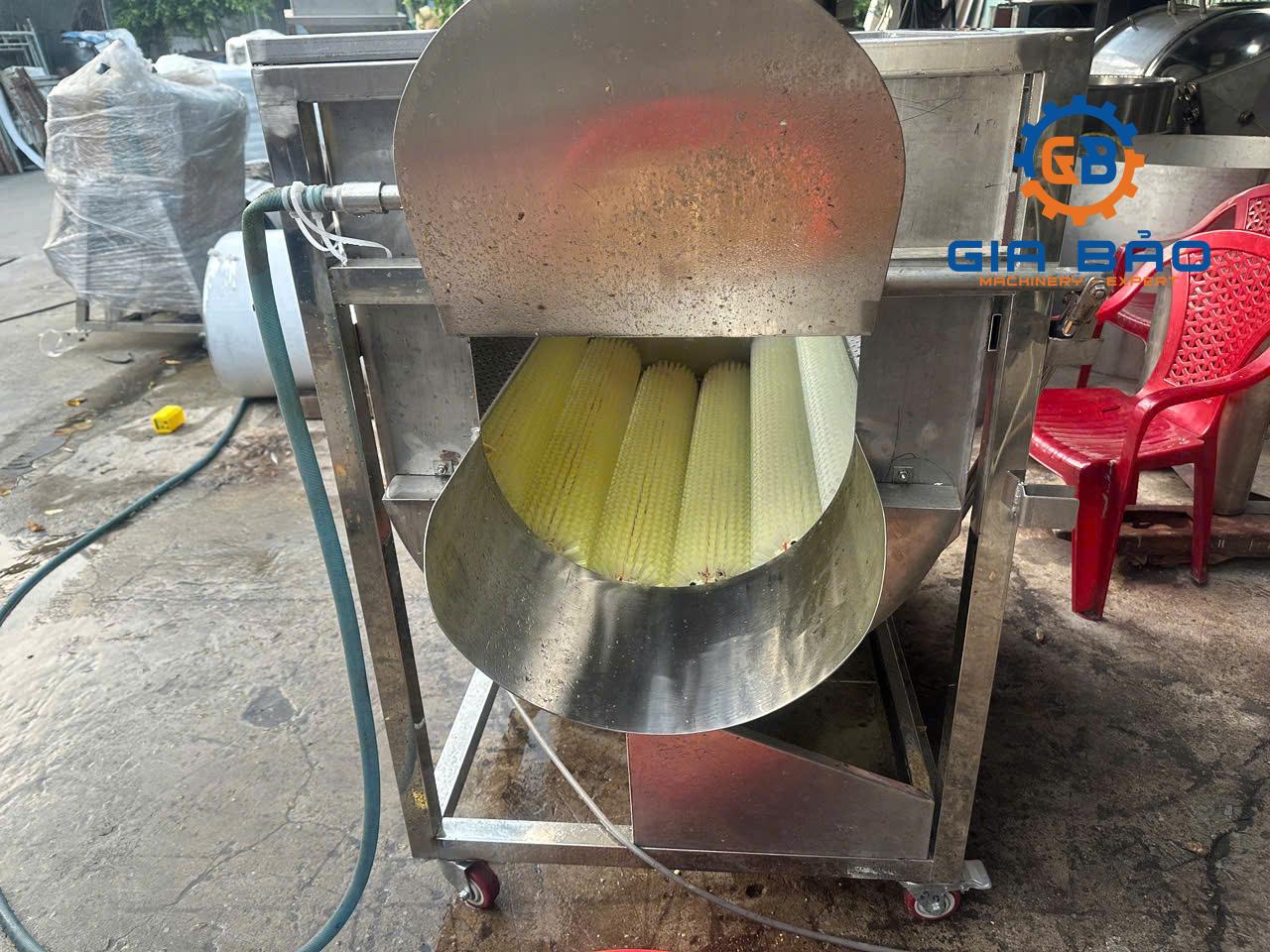 z6490702974572_78ffc97ad21cdf7eef3ae28bd2ed0317